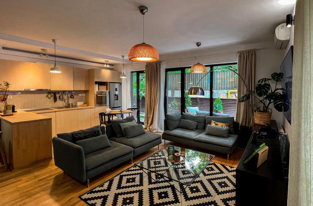 Green Corner Apartment Bukarest Eksteriør billede